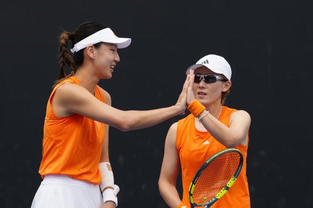 华体会官网-张奔斗：王欣瑜享受的，是和赛赛在网球上共同成长