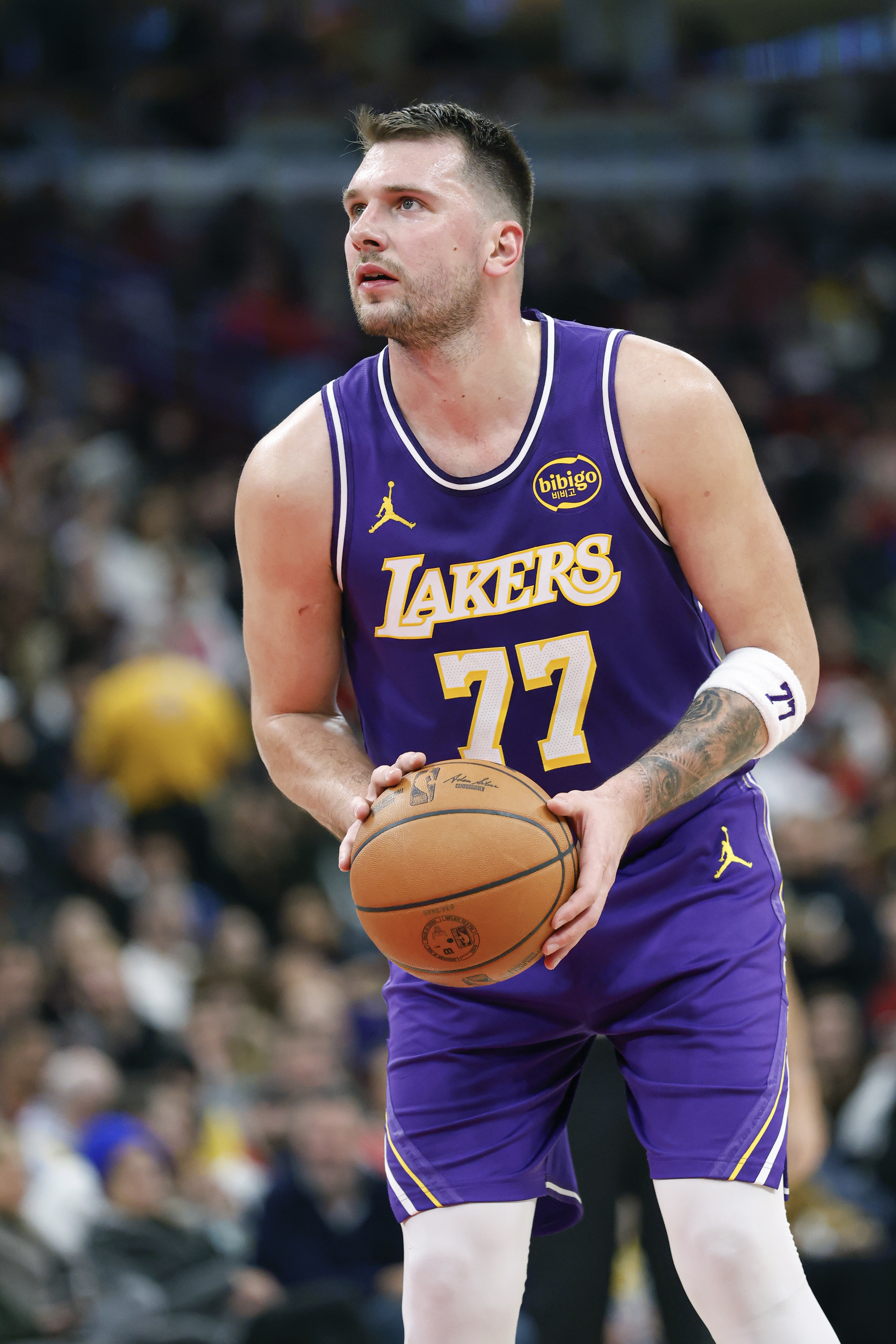 华体会-东契奇在湖人生涯砍4次45+两双 追平奥尼尔&并列队史第一多