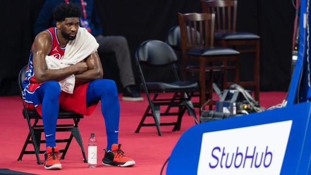 1619693999545010436.jpg c6b5f2e5-328d-47b8-9a44-d6b682b7f58f-Embiid_rest_011121.jpg